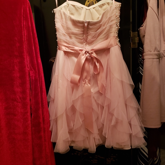 Beautiful stone dress - Picture 3 of 3